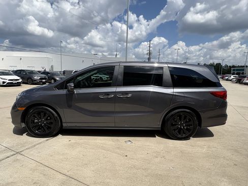 Certified 2024 Honda Odyssey EX-L image 5