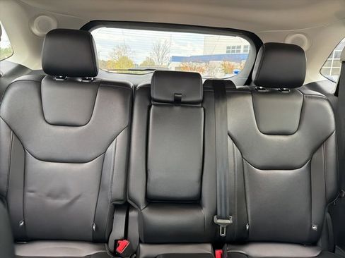 Used 2022 Ford Edge Titanium image 40