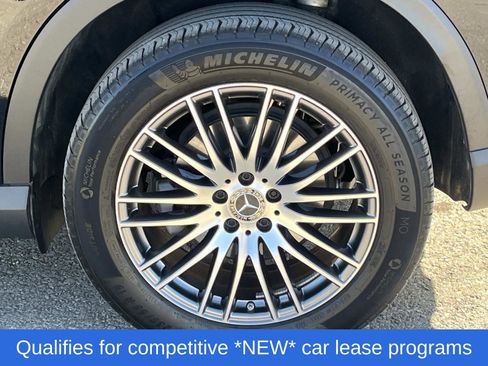 Certified 2025 Mercedes-Benz GLC 300 image 12