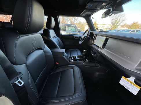 New 2025 Ford Bronco Outer Banks image 26