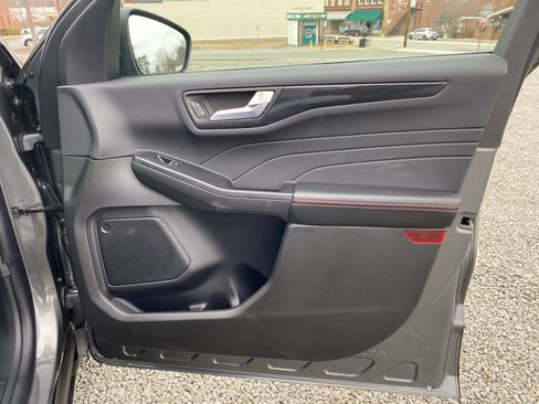 Used 2025 Ford Escape ST-Line image 21