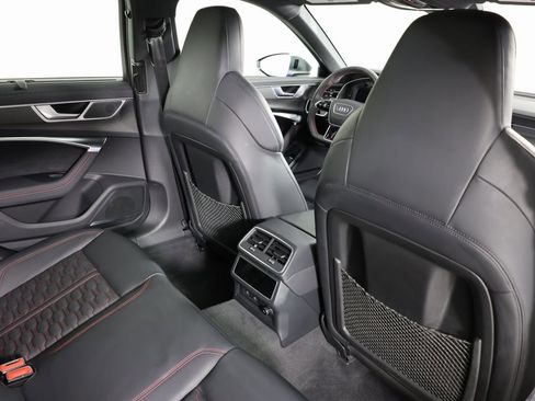 Used 2023 Audi RS 6 w/ Driver Assistance Package image 39