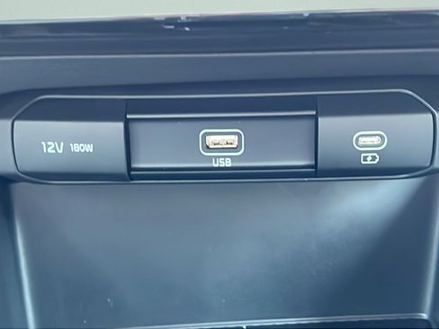 New 2026 Kia Niro LX FWD image 16