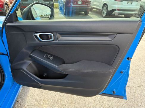 Used 2023 Honda Civic Sport image 14