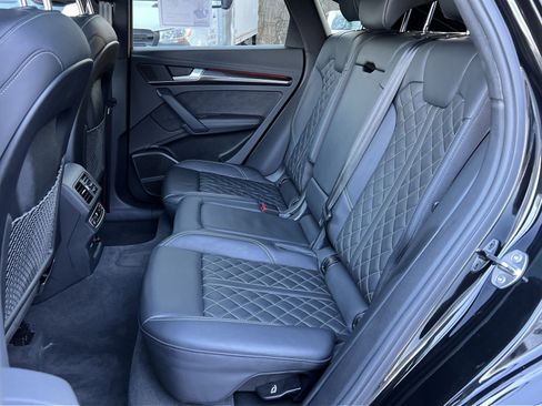Used 2023 Audi SQ5 Prestige w/ Prestige Package image 23