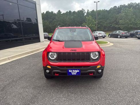 Used 2023 Jeep Renegade Trailhawk AWD/4WD image 2