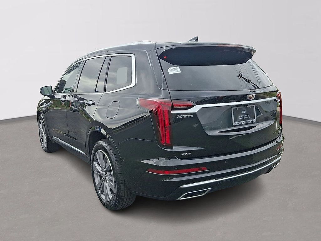 Used 2025 Cadillac XT6 Premium Luxury w/ Technology Package AWD/4WD image 4