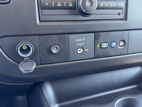 New 2026 Chevrolet Express 2500 Extended RWD image 28