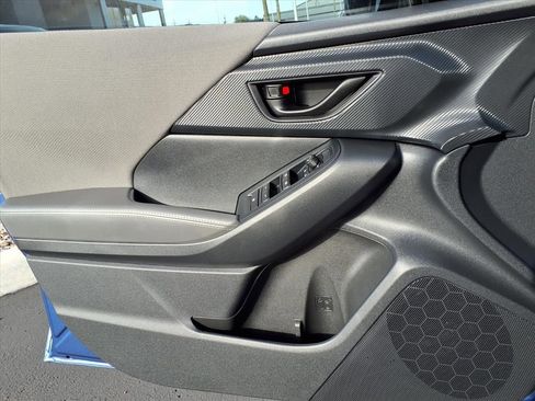 Certified 2025 Subaru Crosstrek 2.0i Premium image 25