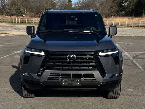 Used 2025 Lexus GX 550 w/ Accessory Package (2T) AWD/4WD image 5