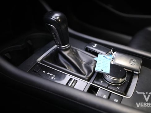 Used 2021 MAZDA MAZDA3 s image 16