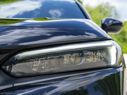 Used 2024 Honda Civic Sport image 11