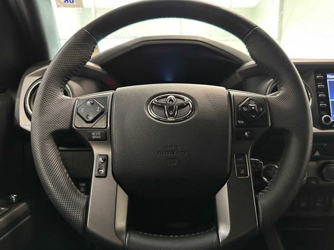 Certified 2023 Toyota Tacoma TRD Off-Road w/ Technology Package AWD/4WD image 11