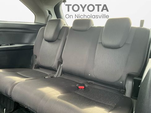 Used 2019 Honda Odyssey EX image 19