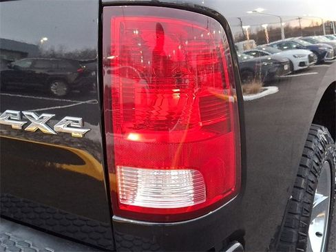 Used 2016 RAM 1500 Express image 16