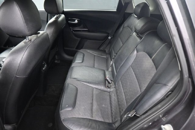 Used 2018 Kia Niro EX w/ EX Touring Graphite Edition FWD image 19