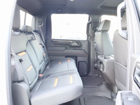 New 2026 GMC Sierra 2500 AT4 image 40