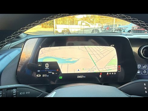 New 2025 Chevrolet Equinox EV LT image 14