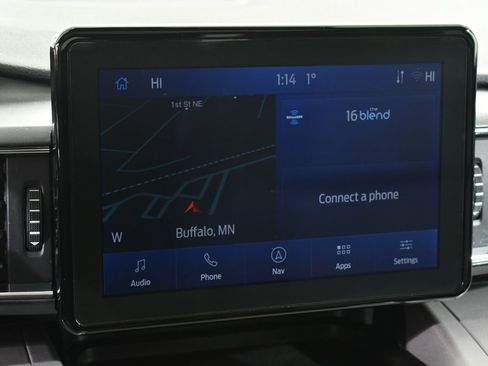 Used 2023 Ford Explorer XLT w/ Equipment Group 202A image 29