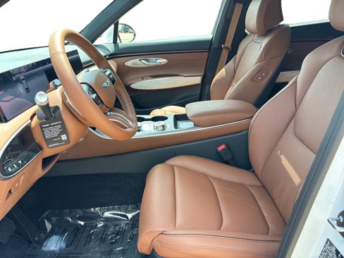 New 2026 Genesis GV70 2.5T Advanced AWD/4WD image 9