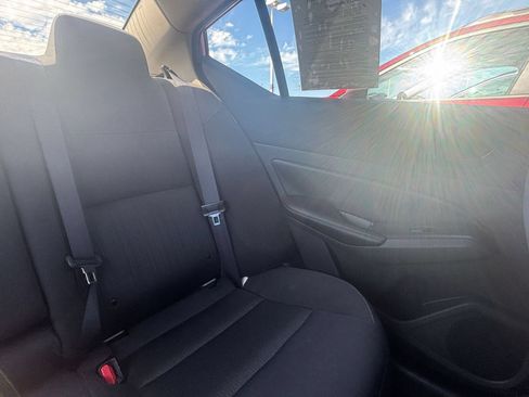Used 2025 Nissan Altima 2.5 SV FWD image 34