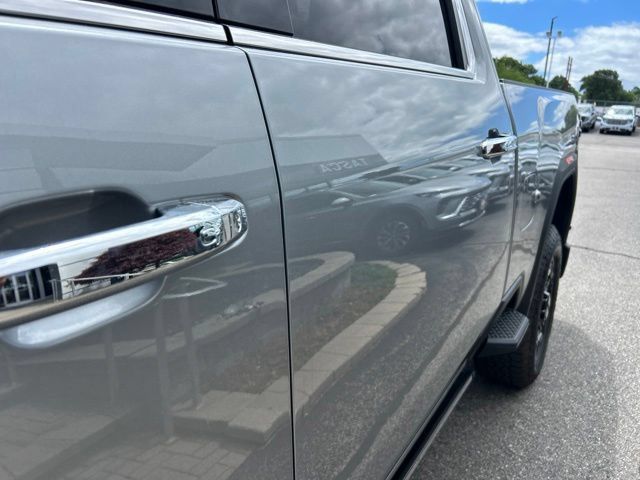 New 2026 GMC Sierra 2500 Denali w/ Denali Reserve Package AWD/4WD image 19