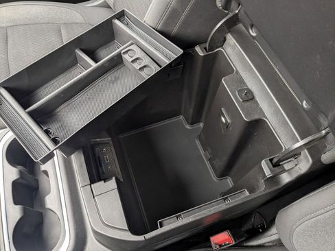 Used 2022 GMC Sierra 1500 Elevation w/ Preferred Package image 24