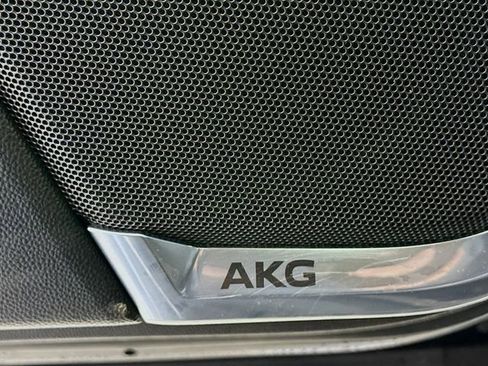 Used 2021 Cadillac Escalade ESV Sport w/ LPO, Illumination Package image 19