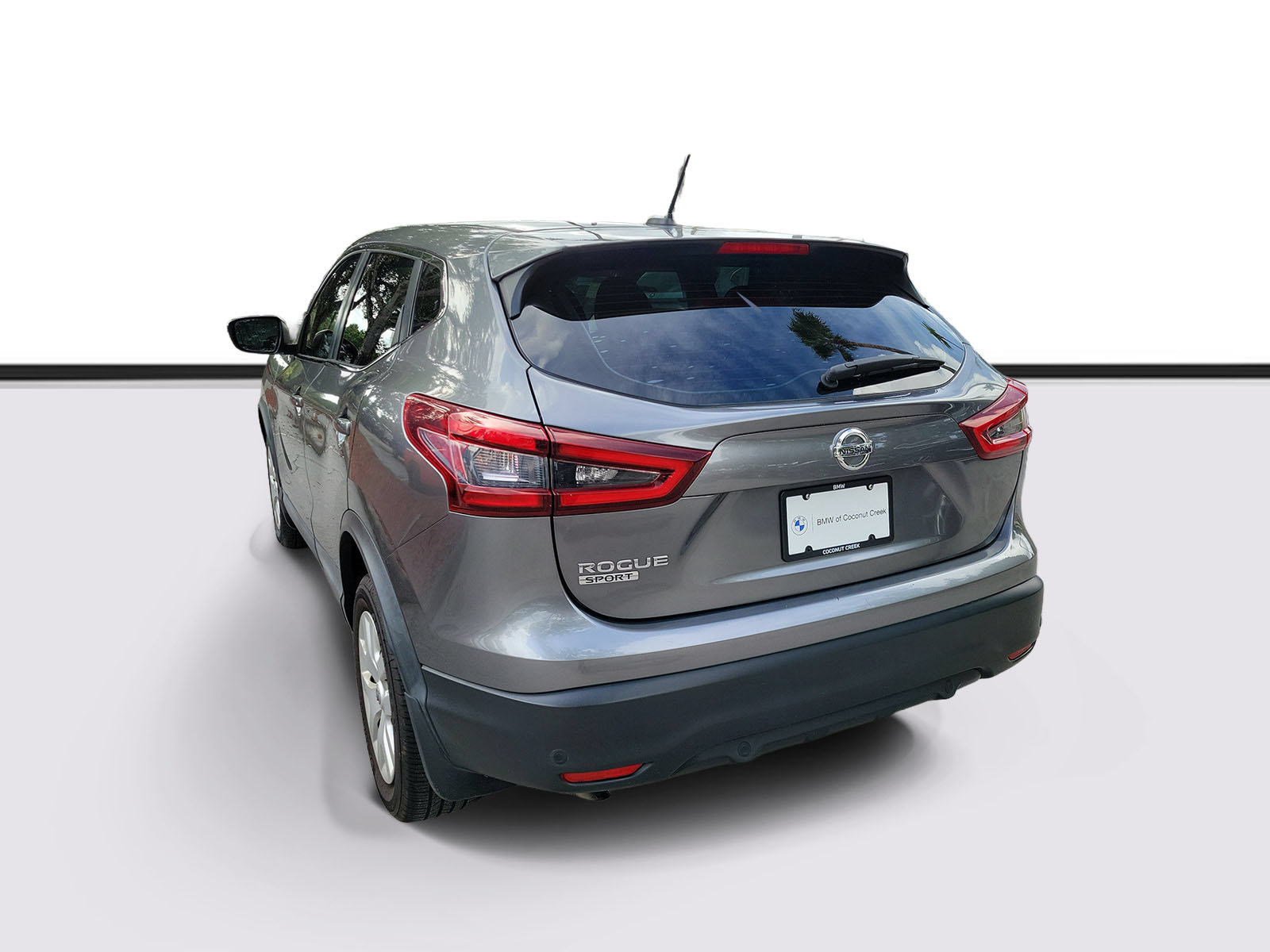 Used 2020 Nissan Rogue Sport S FWD image 3
