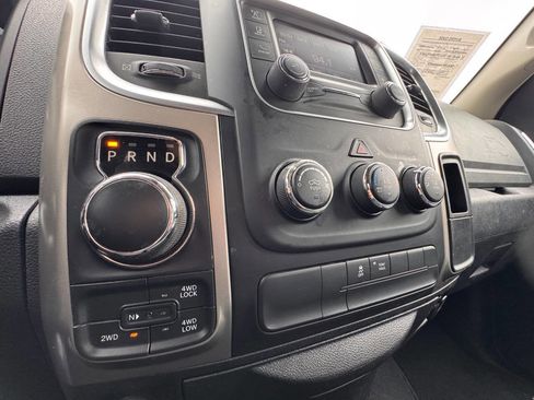 Used 2017 RAM 1500 Classic SLT image 22