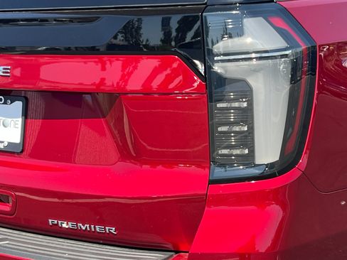 New 2026 Chevrolet Tahoe Premier w/ Sun And Tow Package AWD/4WD image 28