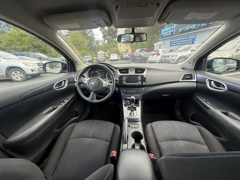 Used 2017 Nissan Sentra SR w/ SR Midnight Edition FWD image 15