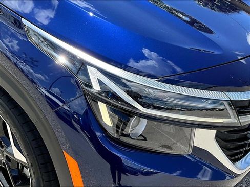 Used 2025 Kia Seltos EX w/ EX Sunroof Package image 28