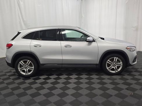 Used 2022 Mercedes-Benz GLA 250 4MATIC w/ Premium Package Lite image 7