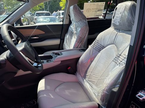 New 2026 Toyota Grand Highlander AWD image 14