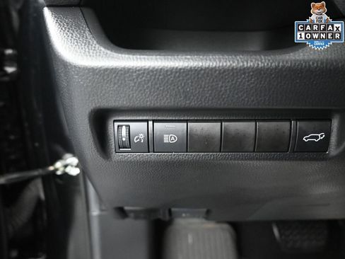 Used 2021 Toyota RAV4 XLE w/ Convenience Package image 20