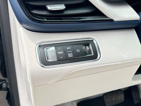 New 2026 Buick Enclave Avenir w/ Super Cruise Package AWD/4WD image 45