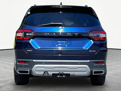 Used 2023 Honda Pilot Elite image 7