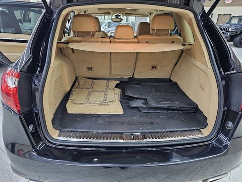 Used 2014 Porsche Cayenne S w/ Comfort Plus Package image 12