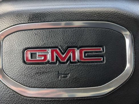 Used 2019 GMC Sierra 1500 SLT w/ SLT Premium Plus Package AWD/4WD image 40