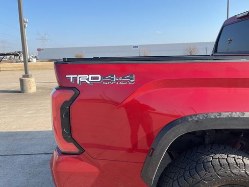 Used 2024 Toyota Tundra Limited image 9