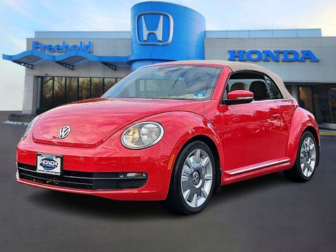 Used 2013 Volkswagen Beetle 2.5 image 3