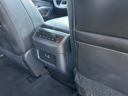 Used 2024 Nissan Pathfinder SL image 51