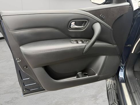 Used 2024 INFINITI QX80 Luxe RWD image 10