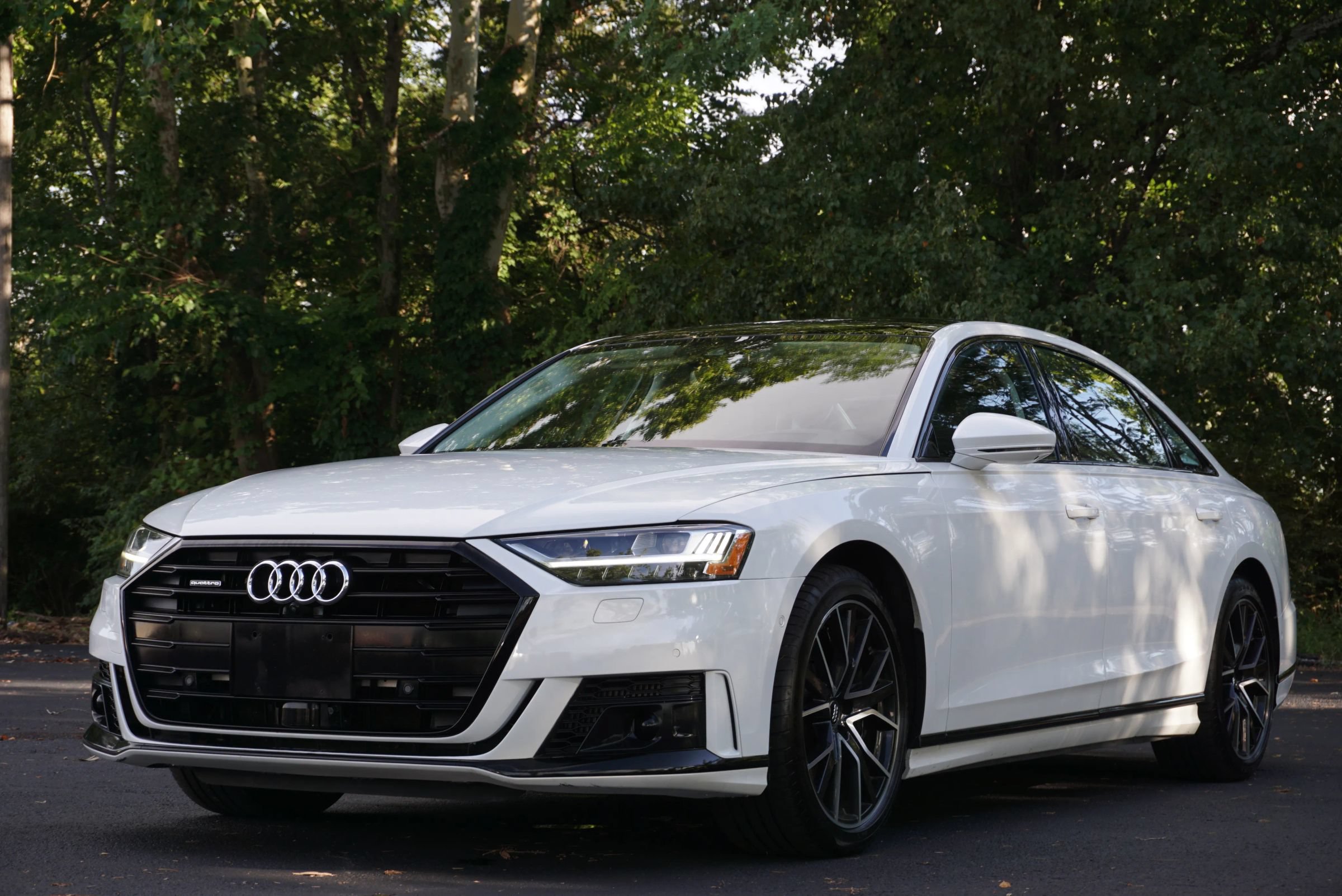 Used 2020 Audi A8 L 4.0T w/ Sport Plus Package AWD/4WD image 2