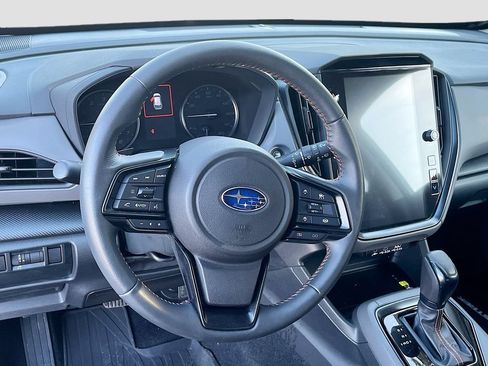 Used 2025 Subaru Crosstrek 2.5i Limited AWD/4WD image 11