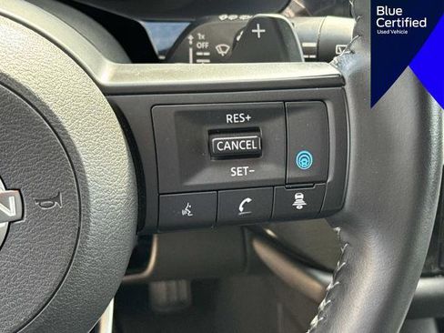 Used 2025 Nissan Pathfinder SV AWD/4WD image 31