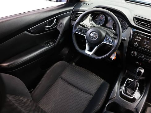 Used 2017 Nissan Rogue S w/ Appearance Package FWD image 20