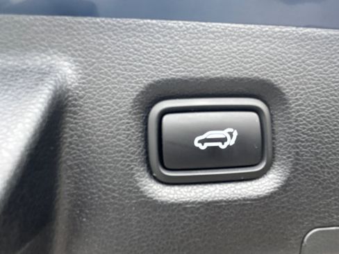 Certified 2023 Hyundai Santa Fe SEL image 18