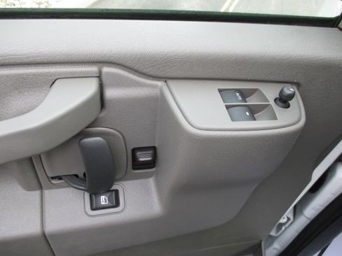 Used 2024 Chevrolet Express 2500 w/ Driver Convenience Package image 11